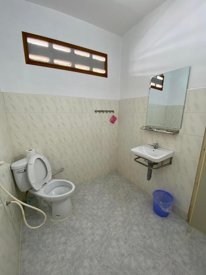 Ecran Riverfront Guesthouse กำปอต ภายนอก รูปภาพ